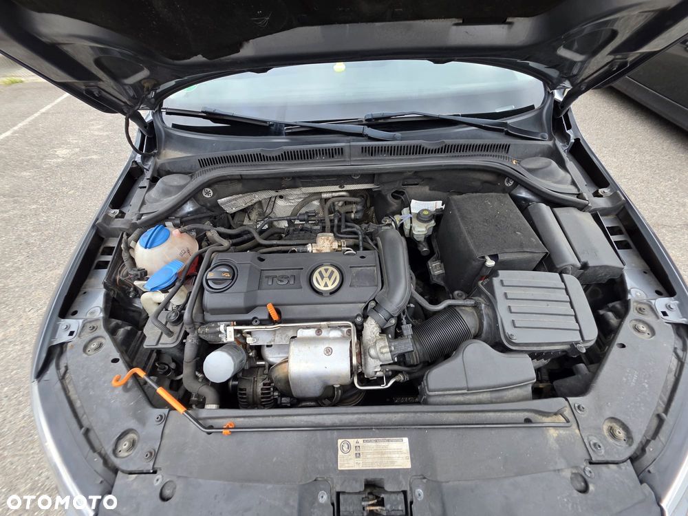 Volkswagen Jetta 1.4 TSI Comfortline - 14