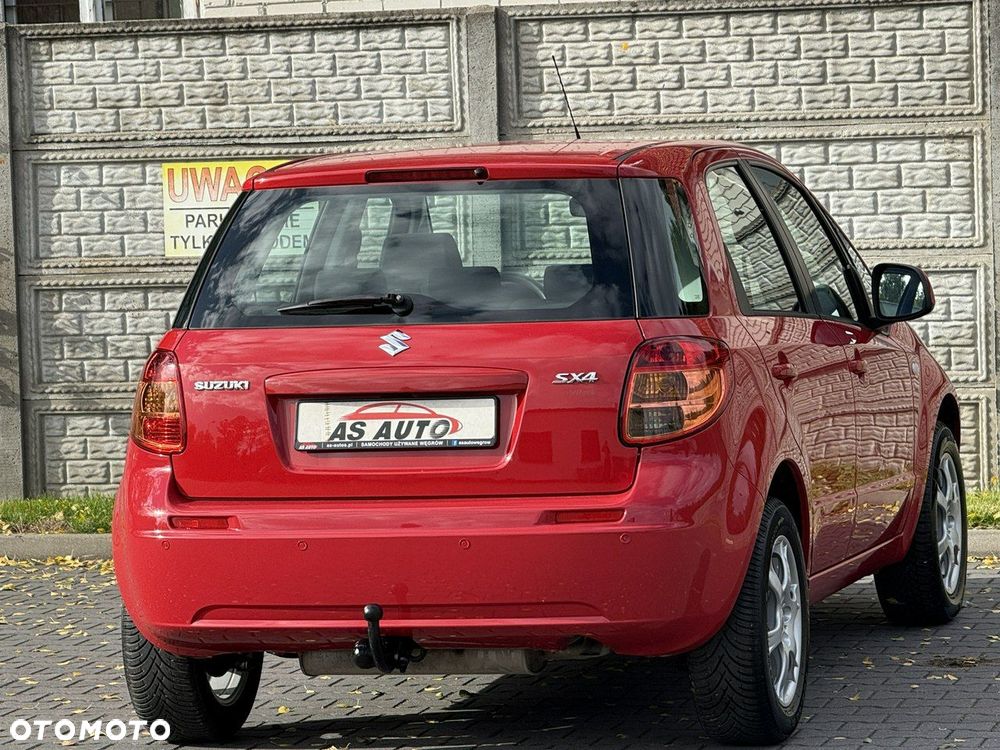 Suzuki SX4 1.6 Premium - 4