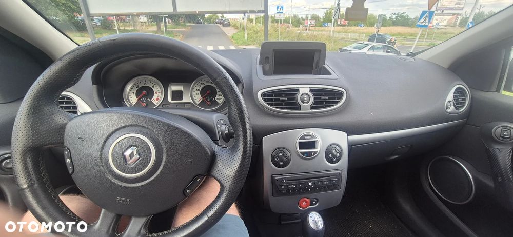 Renault Clio - 15