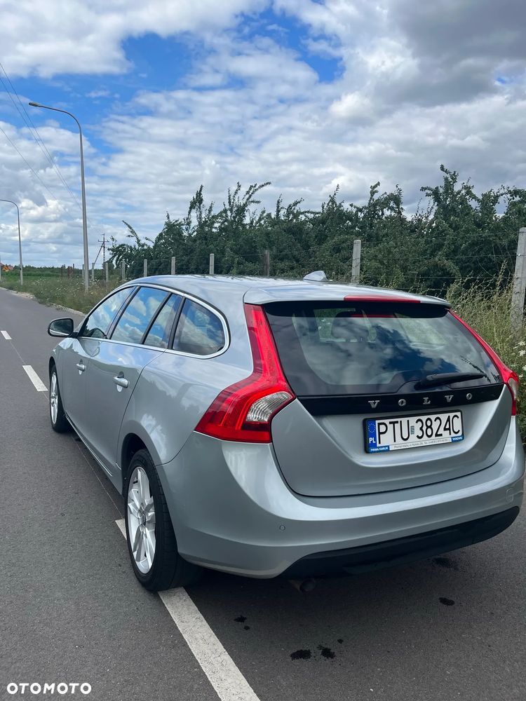 Volvo V60 D2 - 4