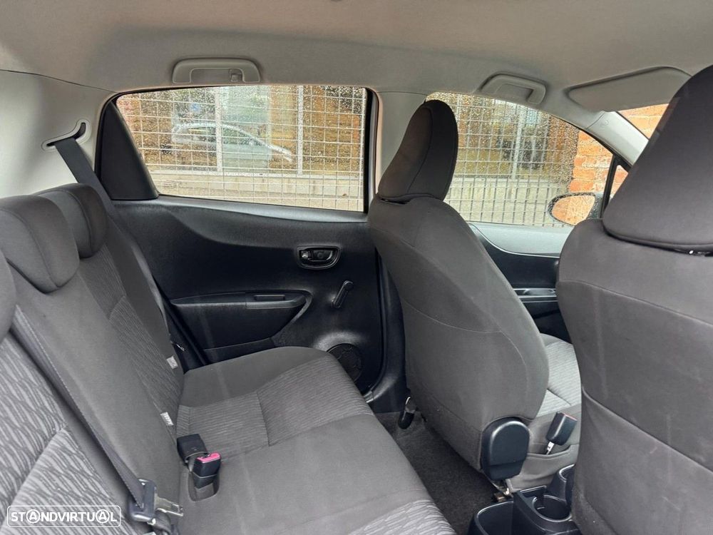 Toyota Yaris 1.0 VVT-i AC - 8