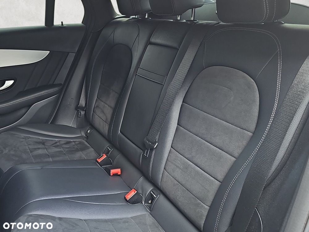 Mercedes-Benz GLC 250 4-Matic - 28