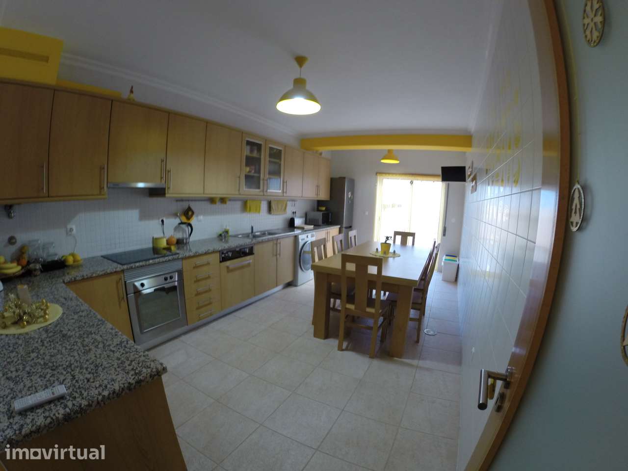 Quarto com cozinha e wc partilhados no centro de Tondela - Grande imagem: 3/13