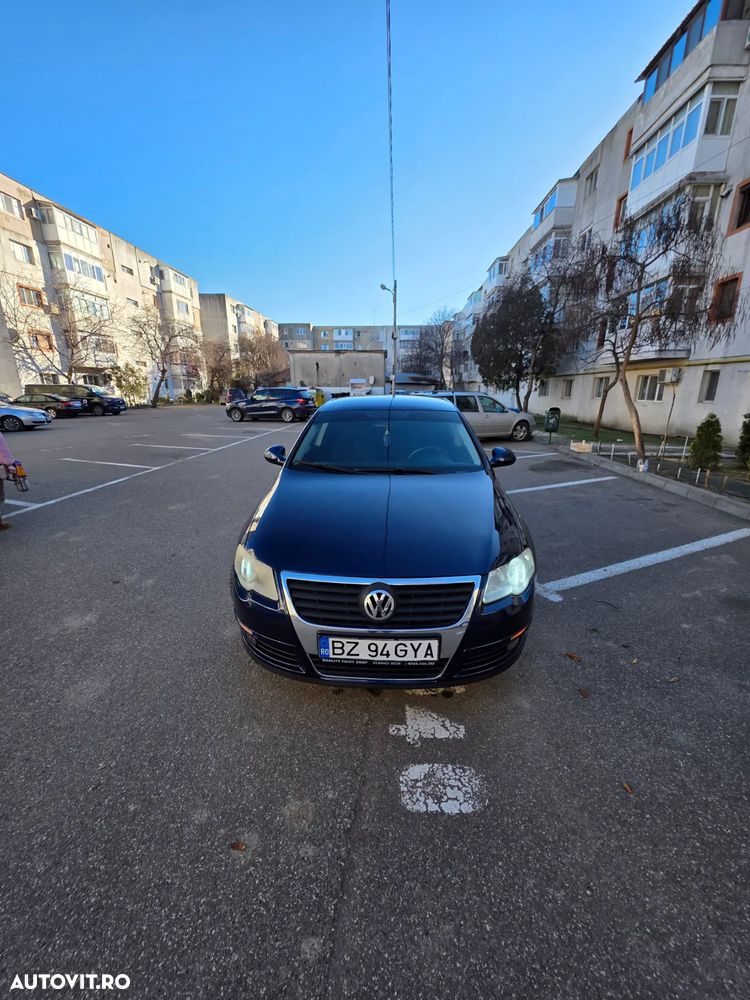 Volkswagen Passat 2.0TDI Comfortline DPF DSG - 24