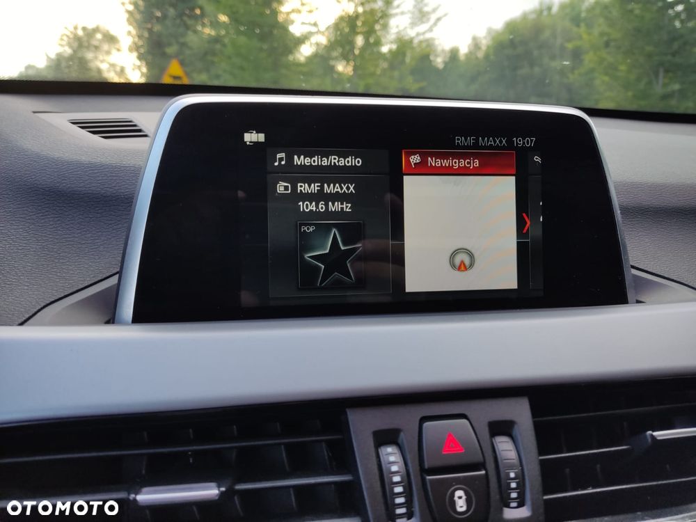 BMW X1 sDrive16d Sport Line - 14