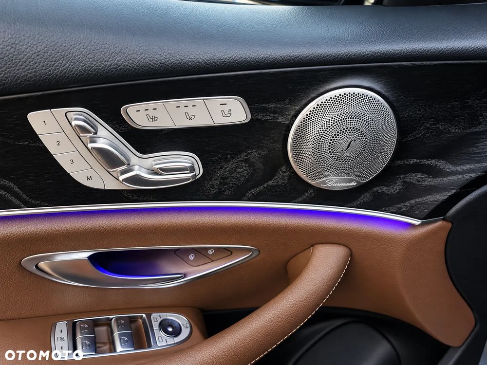 Mercedes-Benz Klasa E 300 9G-TRONIC AMG Line - 12