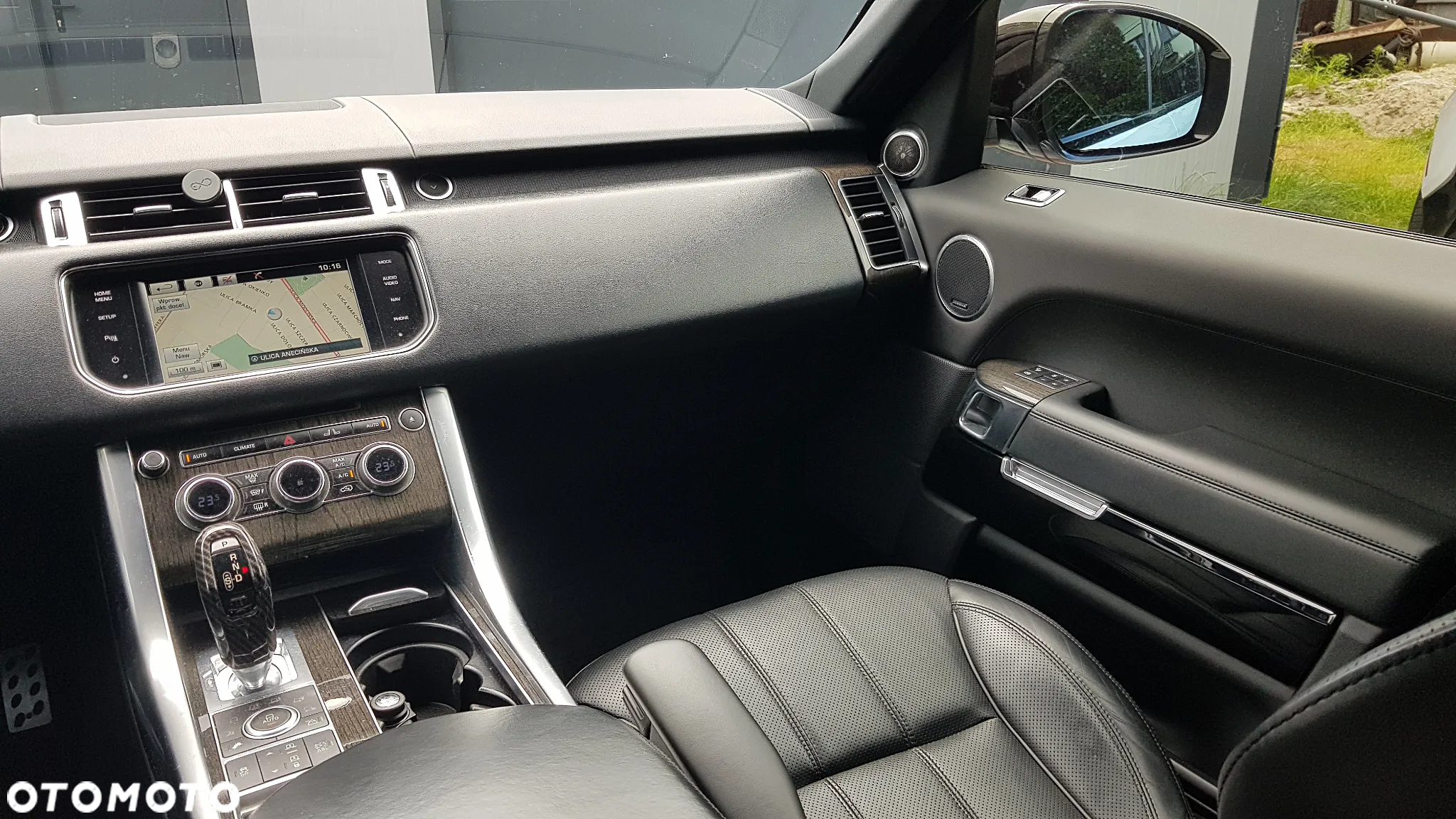 Land Rover Range Rover Sport - 17