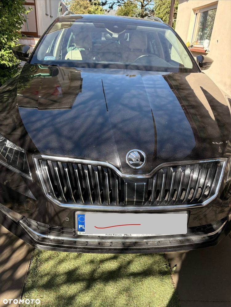 Skoda Superb 2.0 TDI 4x4 L&K DSG - 10