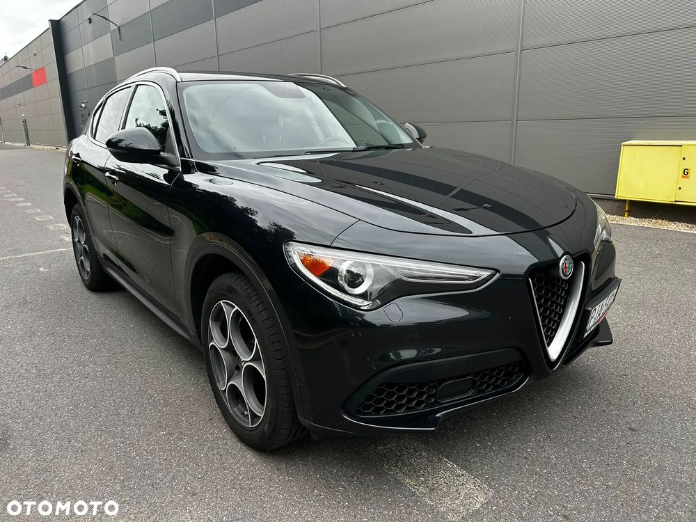 Alfa Romeo Stelvio 2.0 Turbo 16V AT8-Q4 Ti - 2
