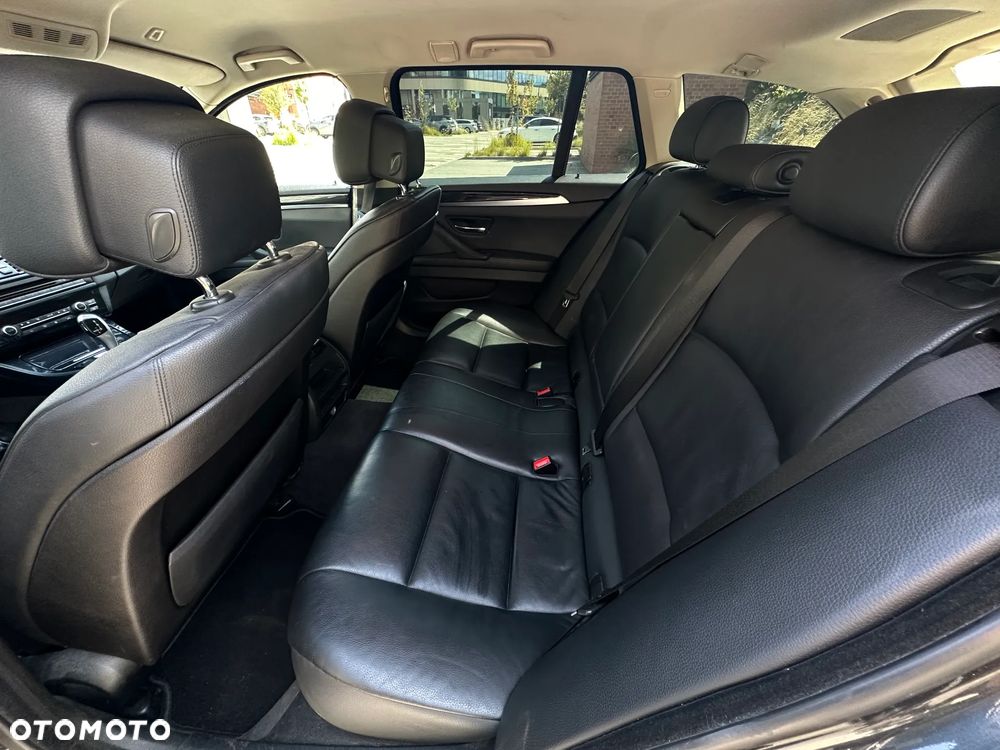 BMW Seria 5 520d - 22