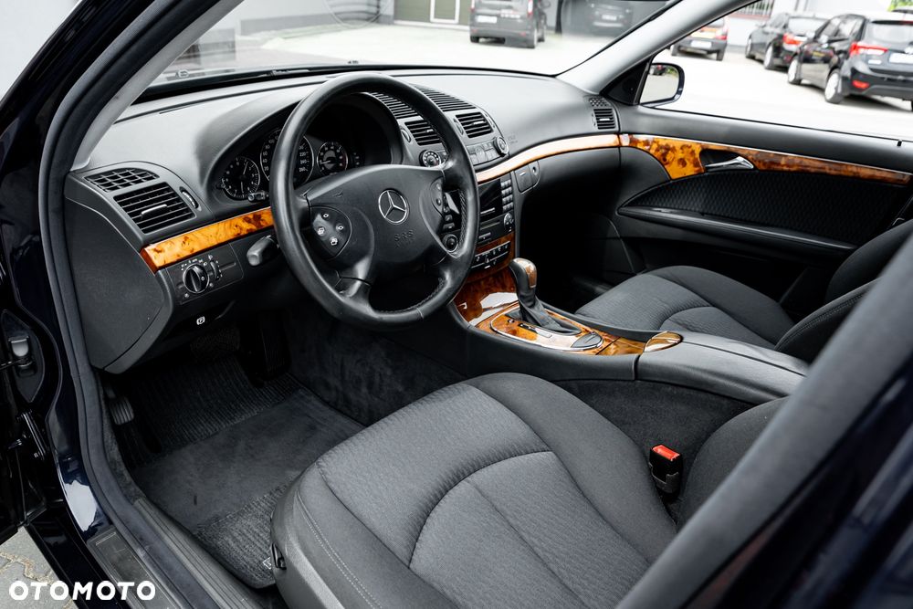 Mercedes-Benz Klasa E 200 Kompressor Automatik Elegance Sport Edition - 17