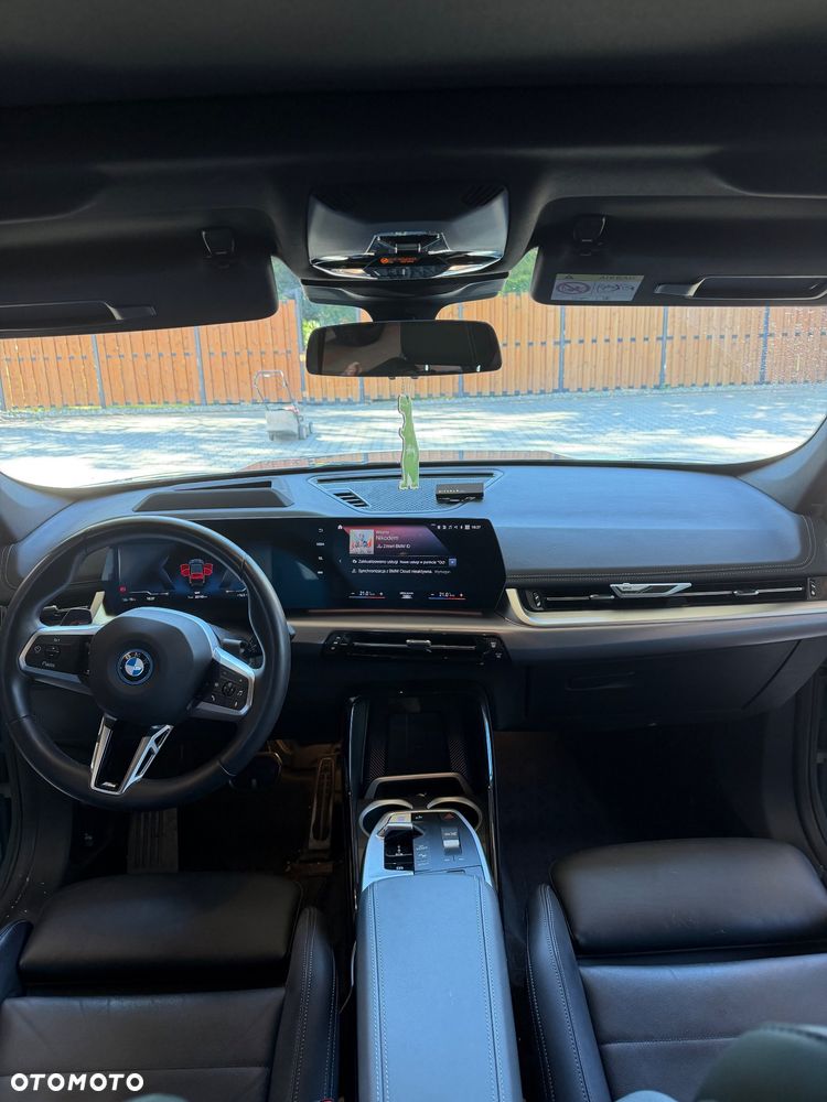 BMW iX1 - 9