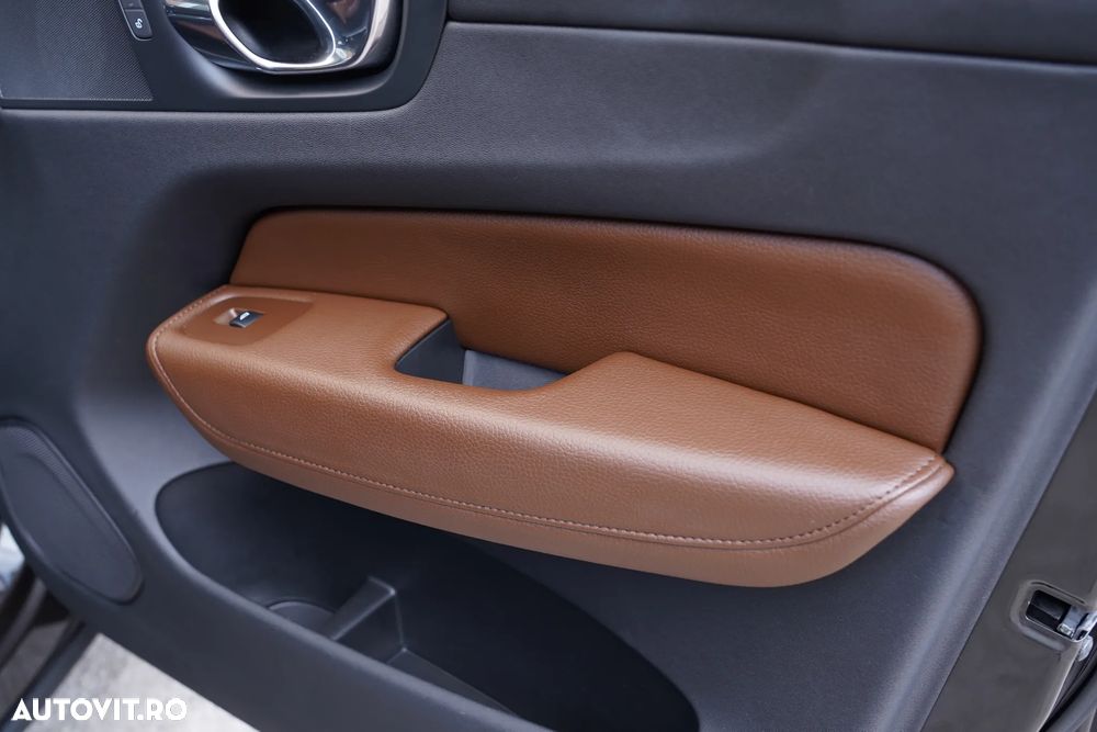 Volvo XC 60 D4 AWD Geartronic Inscription - 19