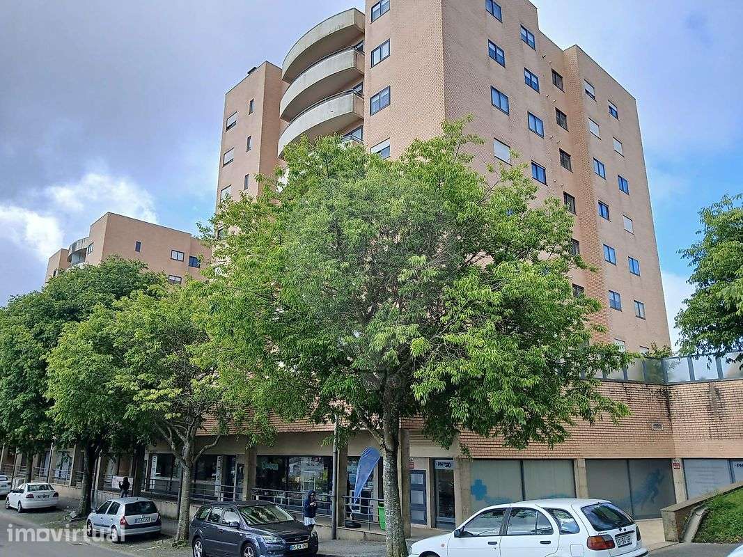 Apartamento T2 para arrendamento - Grande imagem: 2/41