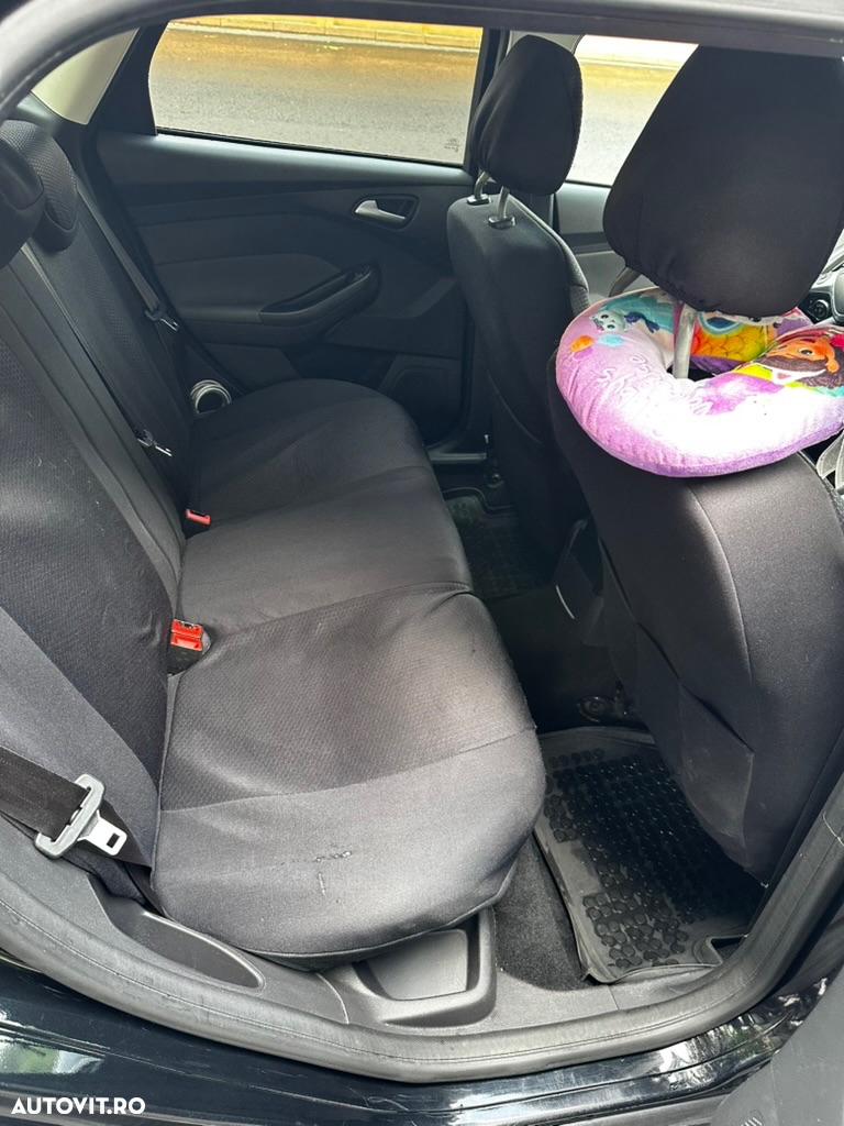 Ford Focus 1.6 TDCi DPF Start-Stopp-System SYNC Edition - 8