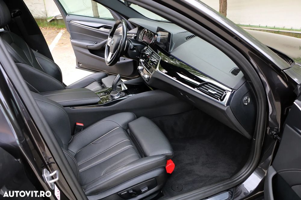 BMW Seria 5 520d Touring Aut. Sport Line - 5