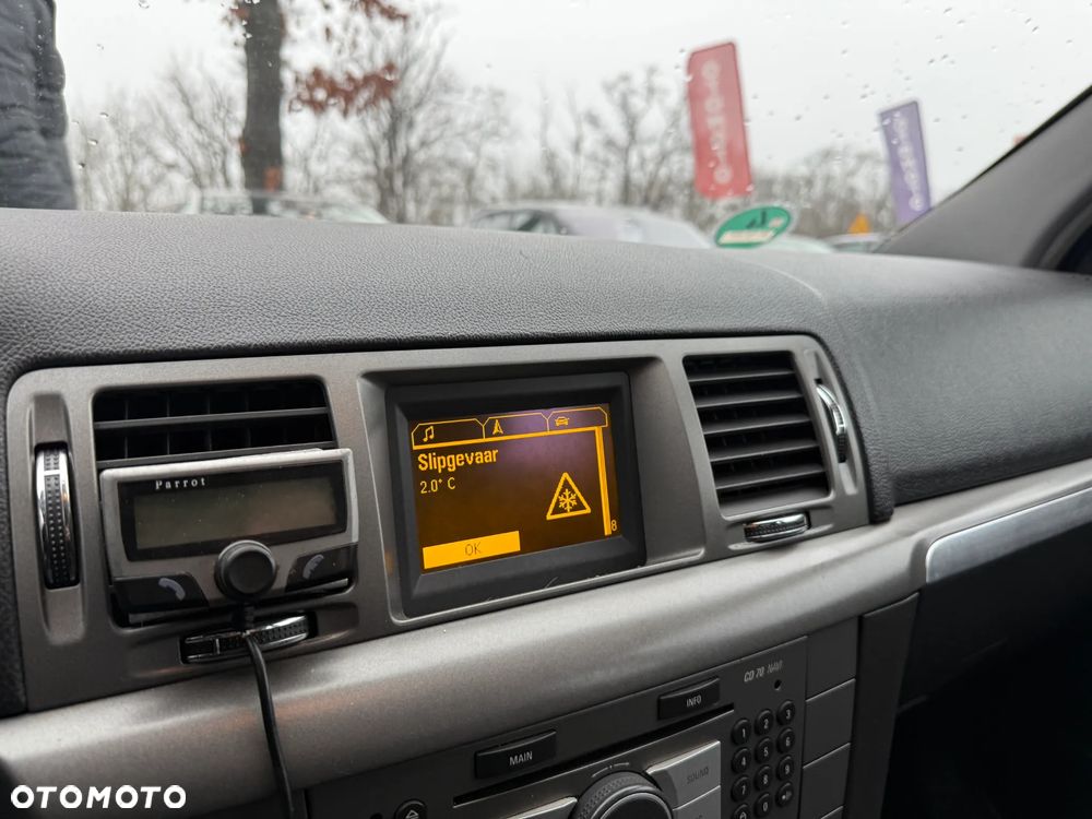 Opel Vectra 1.8 Essentia - 19