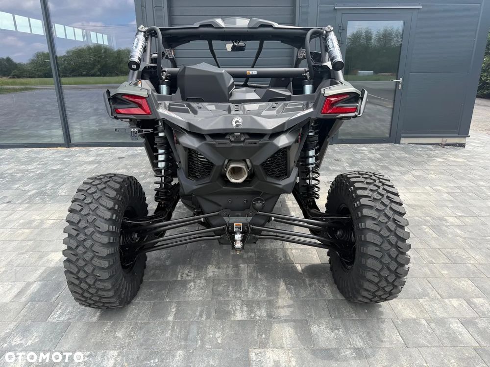 Can-Am Maverick - 11