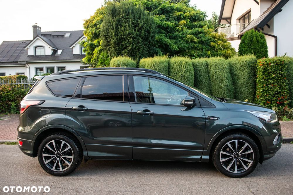 Ford Kuga 1.5 EcoBoost 2x4 ST-Line - 5