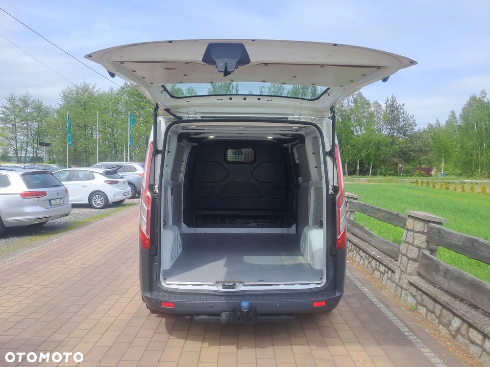 Ford TRANSIT CUSTOM - 12