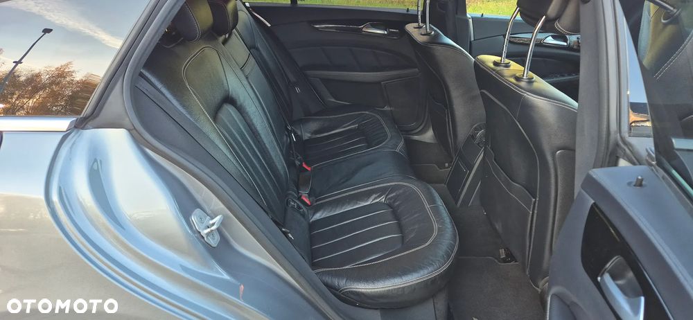 Mercedes-Benz CLS 250 CDI DPF BlueEFFICIENCY 7G-TRONIC - 19