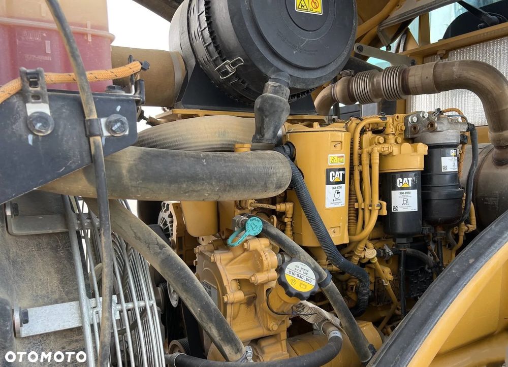 Caterpillar CAT CS68B Walec - 10