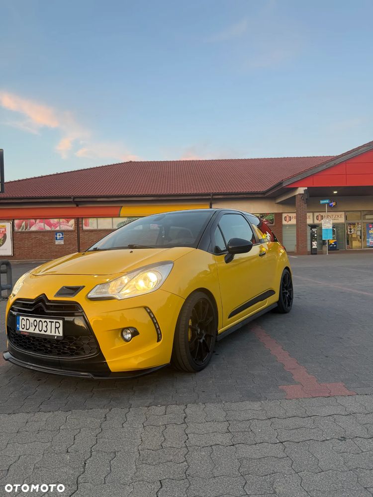 Citroën DS3 1.6 THP SportChic - 2