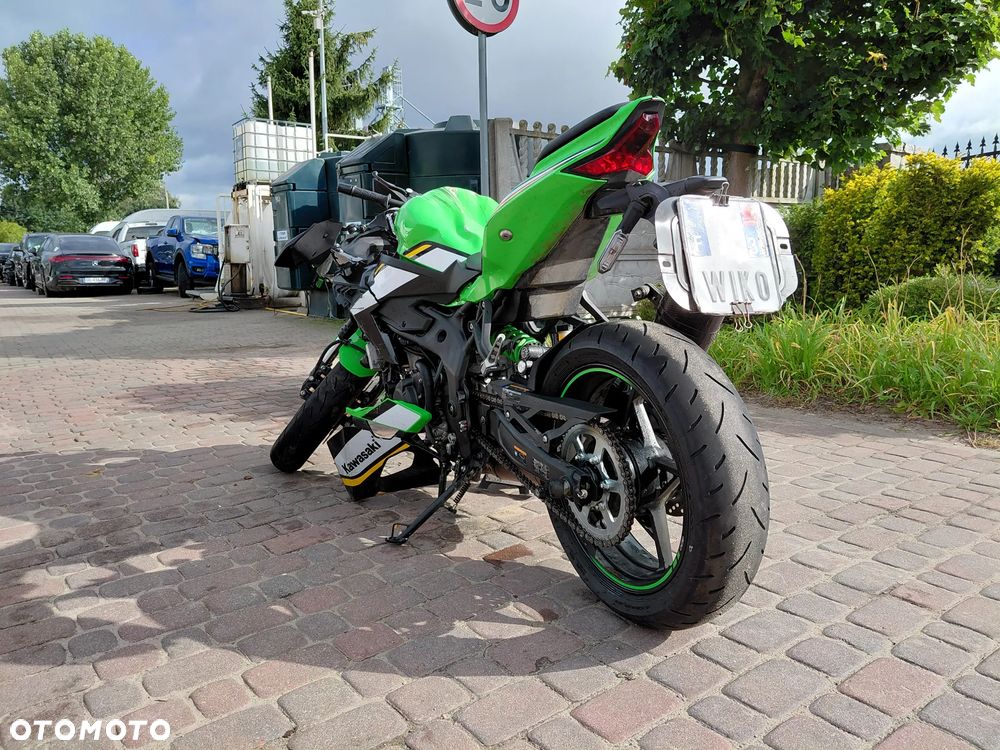Kawasaki Ninja - 11