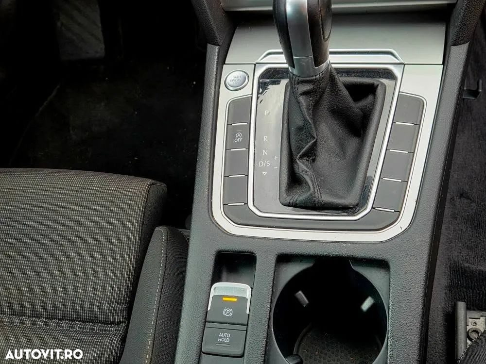 Volkswagen Passat Variant 1.6 TDI (BlueMotion Technology) DSG Comfortline - 21