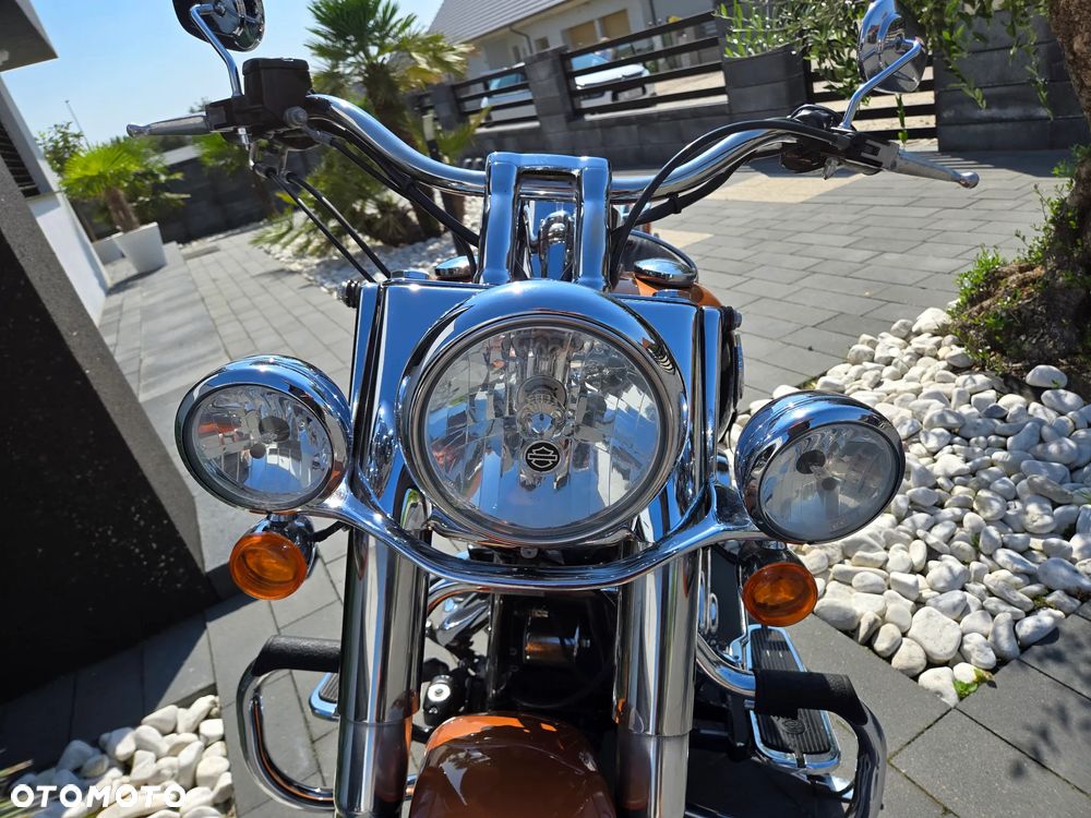 Harley-Davidson Softail Deluxe - 14