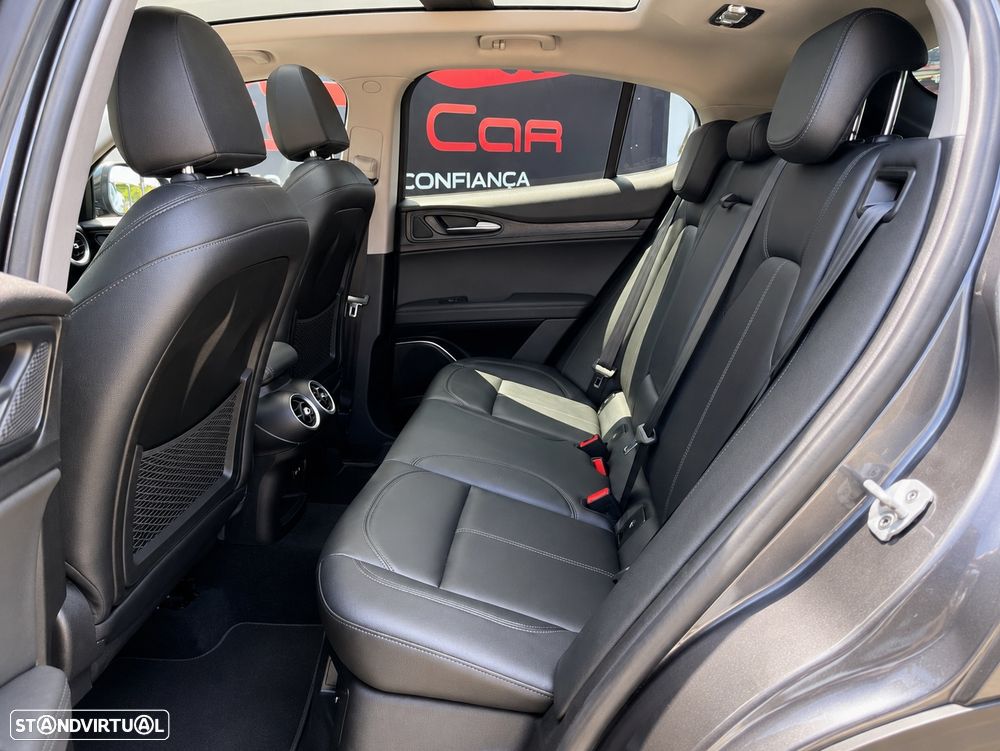 Alfa Romeo Stelvio 2.2 16V AT8 Super - 17