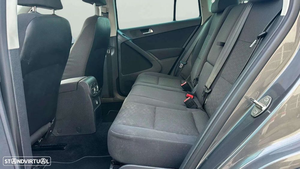 VW Tiguan 1.4 TSI Sport BlueMotion - 10