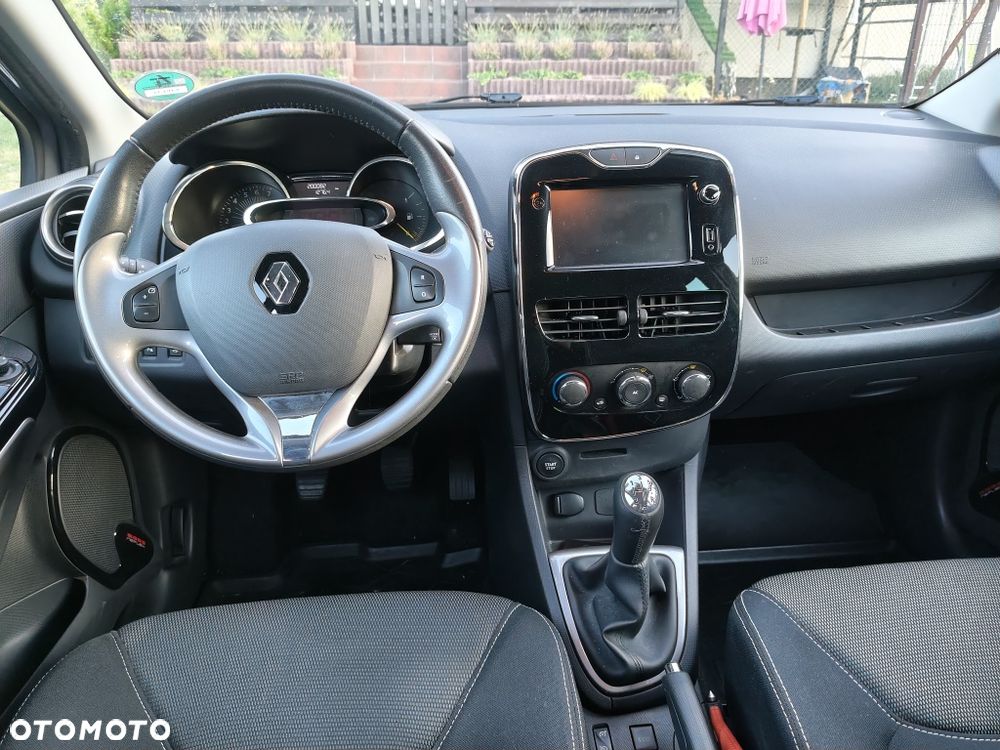 Renault Clio - 7