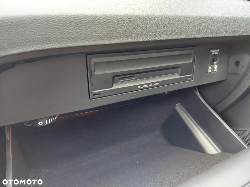 Skoda Octavia 1.4 TSI Drive - 25