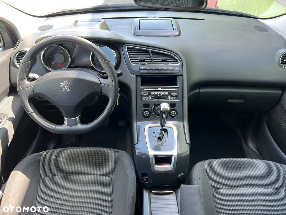 Peugeot 5008 - 12