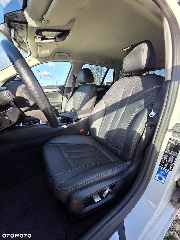 BMW Seria 5 520d xDrive mHEV - 13