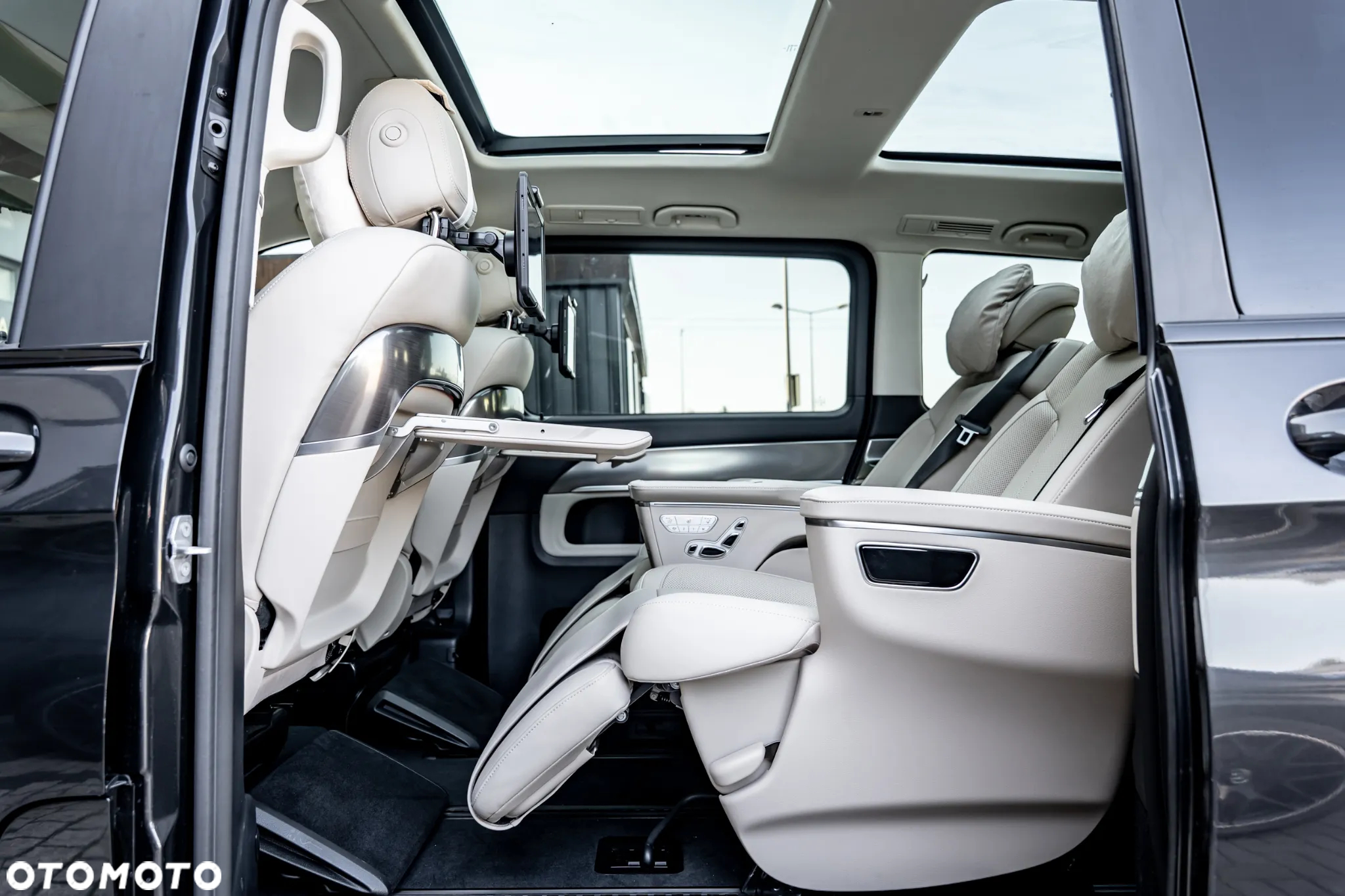 Mercedes-Benz Klasa V 300 d 4-Matic 9G-Tronic Exclusive (d³ugi) - 31