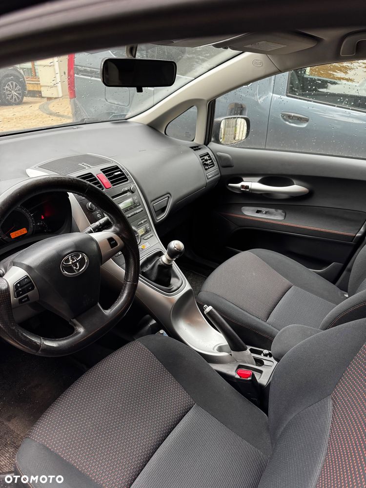 Toyota Auris 1.6 2010 - 4