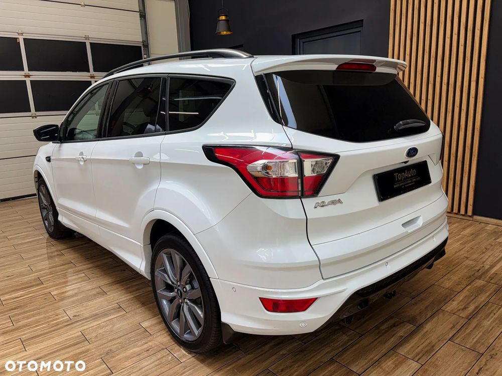 Ford Kuga 2.0 TDCi 2x4 ST-Line - 9