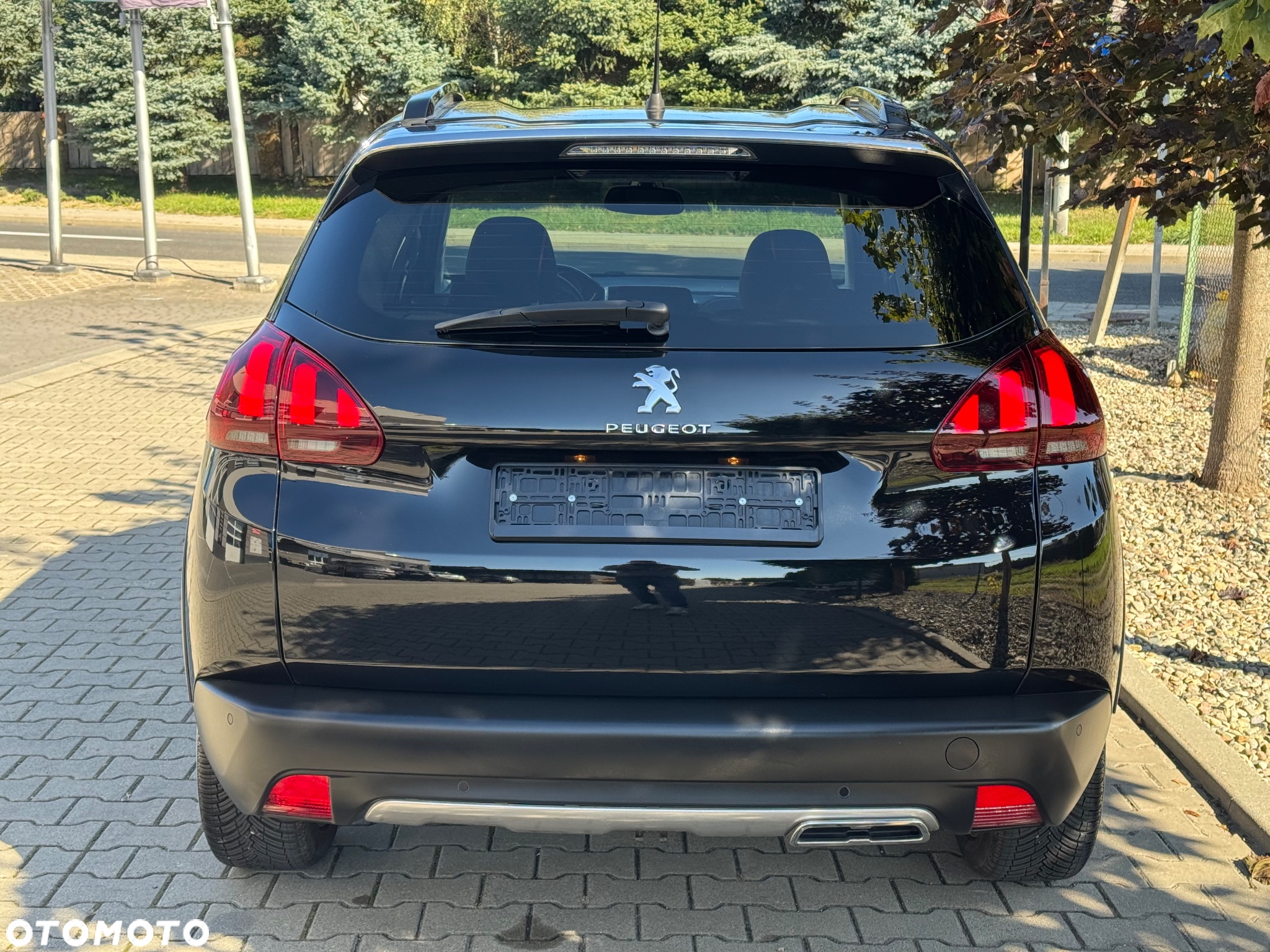 Peugeot 2008 PureTech 110 Stop&Start EAT6 GT-Line Edition - 13