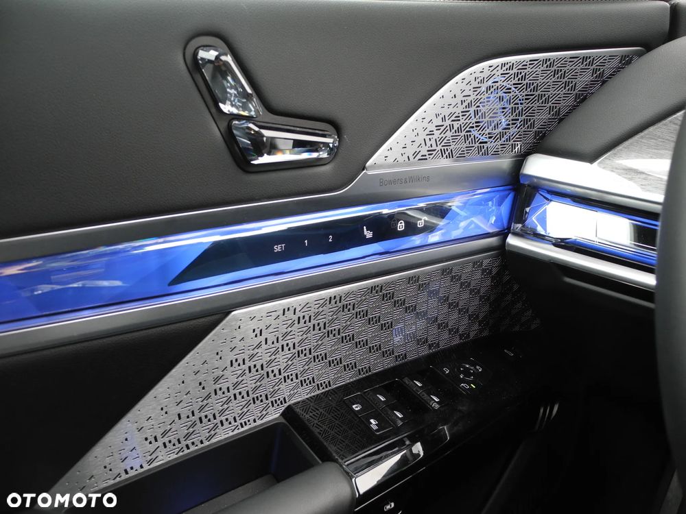 BMW i7 - 22