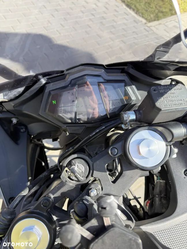 Yamaha YZF - 20