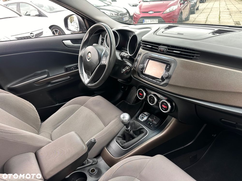 Alfa Romeo Giulietta 1.4 TB MultiAir Exclusive - 5