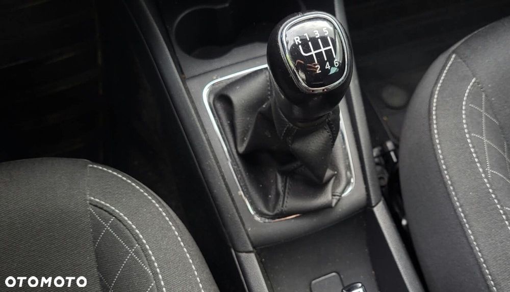 Skoda RAPID - 18