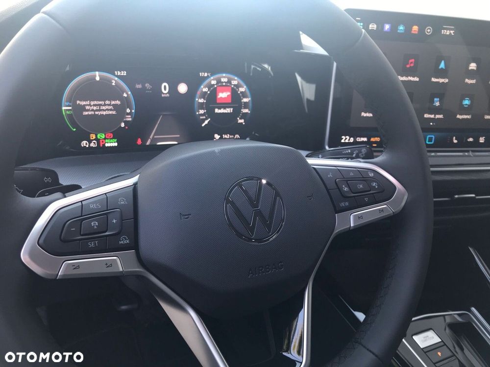 Volkswagen Golf - 12