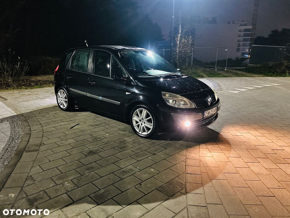 Renault Scenic 2.0 16V Emotion - 7