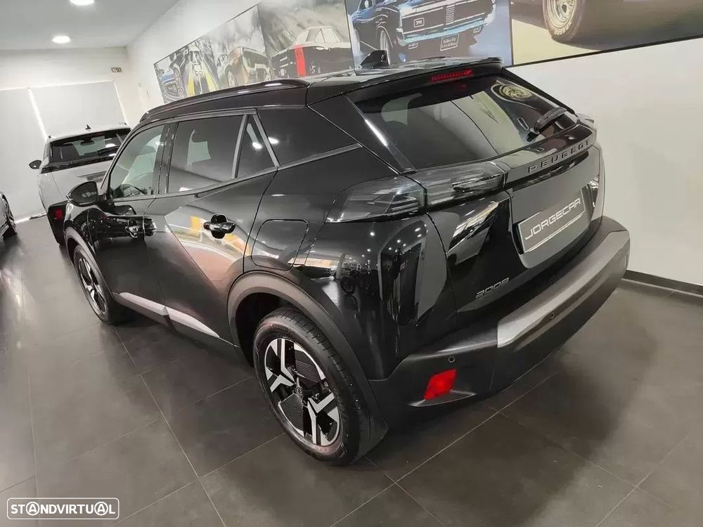 Peugeot 2008 1.2 PureTech Allure - 23