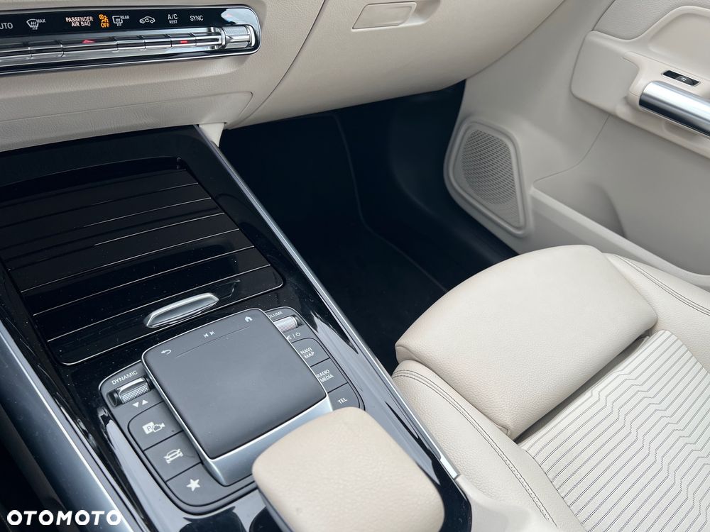 Mercedes-Benz GLA 180 d 8G-DCT Special Edition - 12