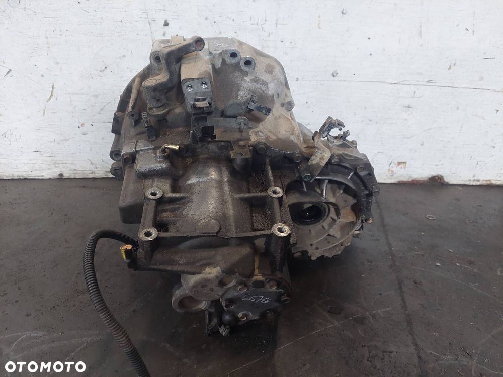 SKRZYNIA BIEGÓW NISSAN PRIMERA P12 1.6 16V 4M401#2 MANUAL 5 BIEGÓW - 3