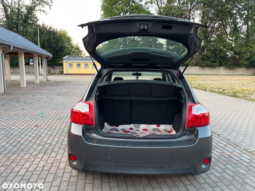 Toyota Auris - 17